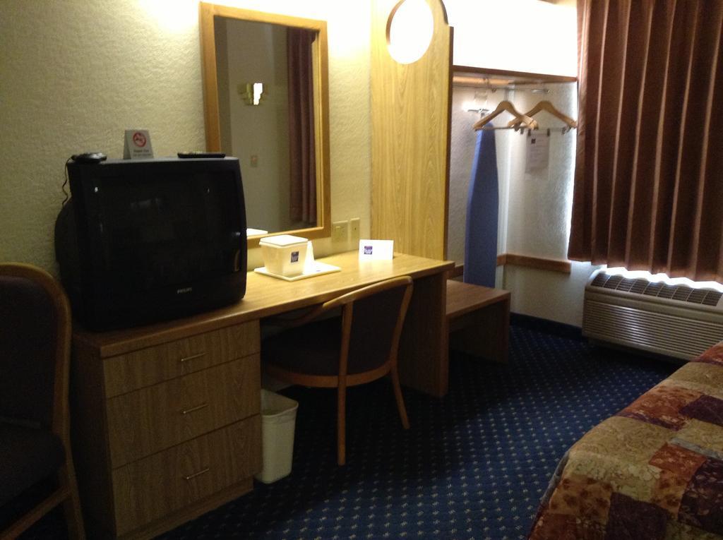 Econo Lodge Denver International Airport Aurora Extérieur photo