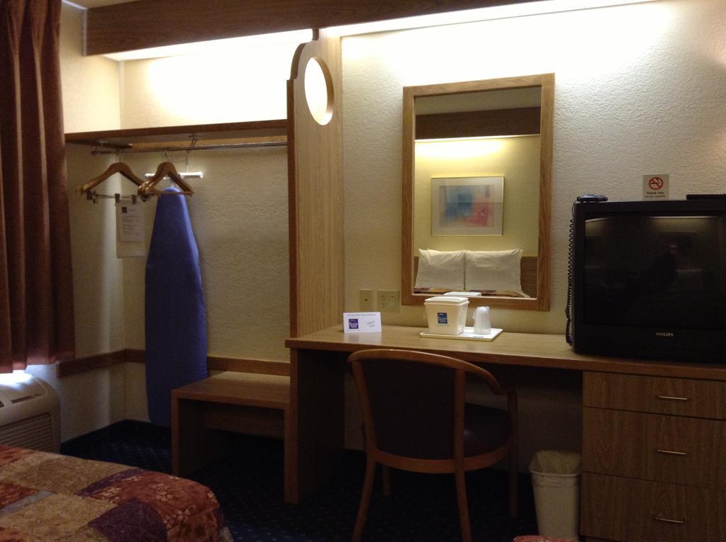 Econo Lodge Denver International Airport Aurora Extérieur photo